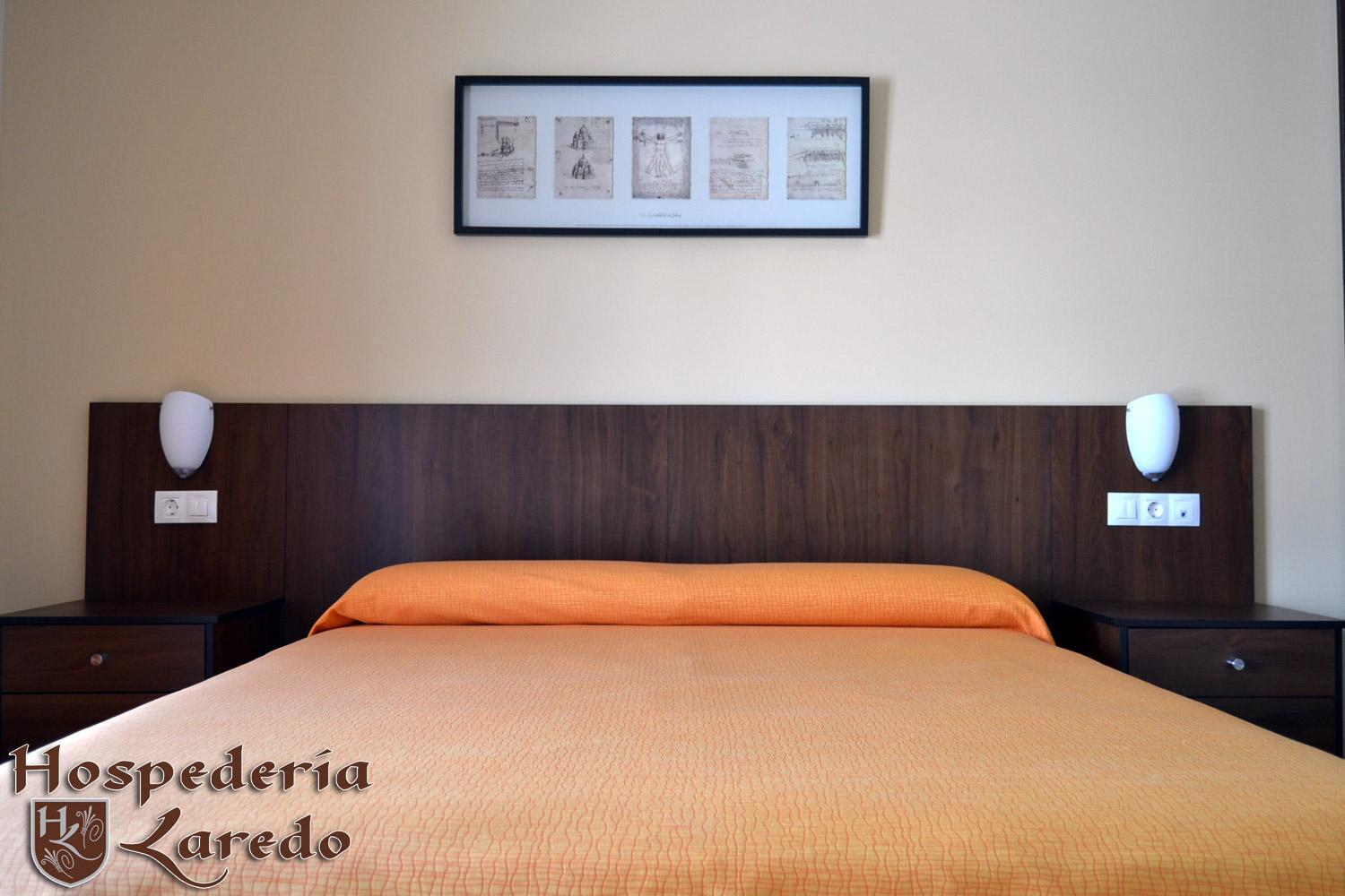 Hospederia Laredo Hotel La Carlota Bagian luar foto